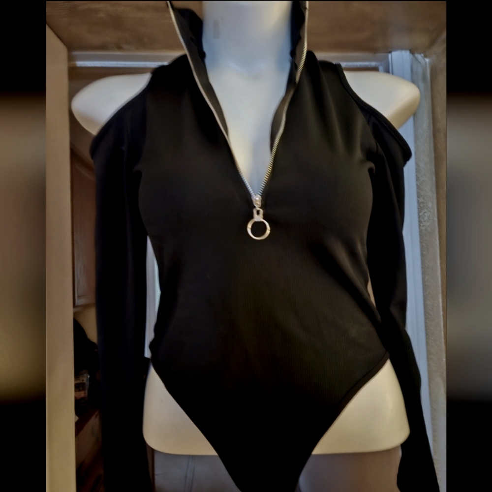 New York and Company Black Sexy Zip-Up Body Suit Bare Shoulders Sz. M